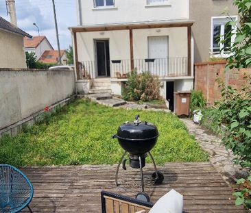 Location Maison 6 pièces 92m² - Photo 3
