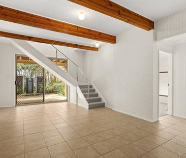 WALK TO THE BEACH - Flexible Family Living in the Heart of Old Bar - Photo 1