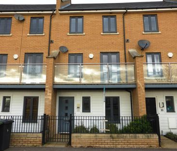 PETERBOROUGH - Photo 5