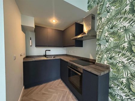 1 bedroom flat to rent - Photo 4