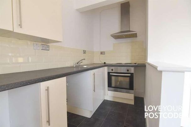 Barrs Street, Oldbury, B68 - Photo 1