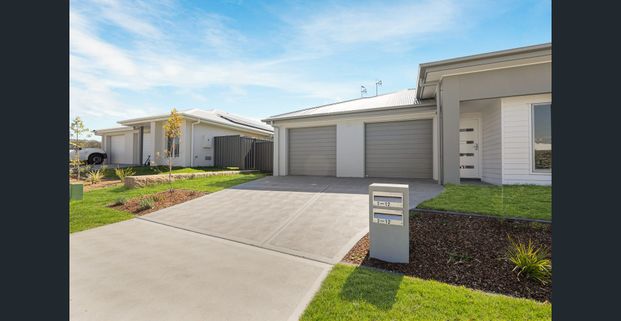 Stylish Living in a Convenient Location - Photo 1
