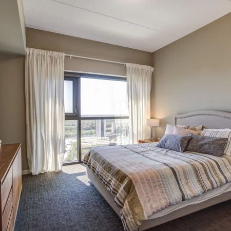 300 Assiniboine — Beacon II (1 BR + closed Den) - Photo 4