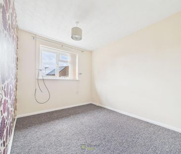 3 bedroom end of terrace house to rent - Photo 3