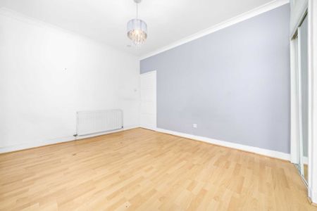 Price £950 pcm - Available Now - Unfurnished - Photo 4