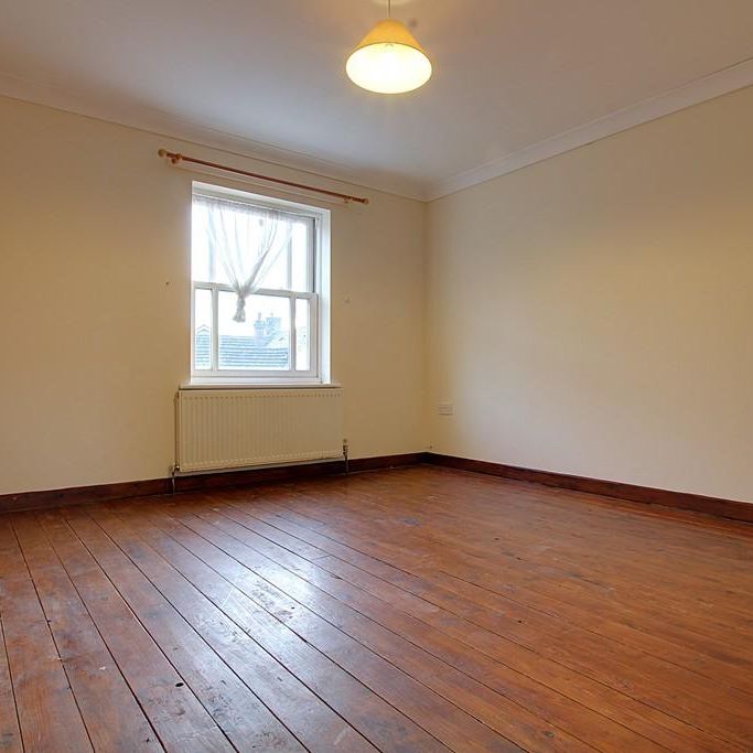 3 bedroom end of terrace house to rent - Photo 1