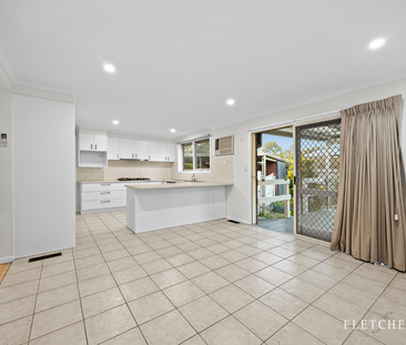 10 Lilian Parade, Ringwood VIC 3134 - House For Rent | Domain - Photo 1