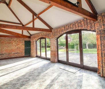 4 bedroom barn conversion to rent - Photo 3