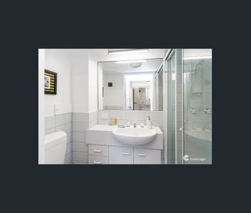 STYLISH APARTMENT AT THE HEART OF SURFERS PARADISE NOW AVAILABLE FO... - Photo 6