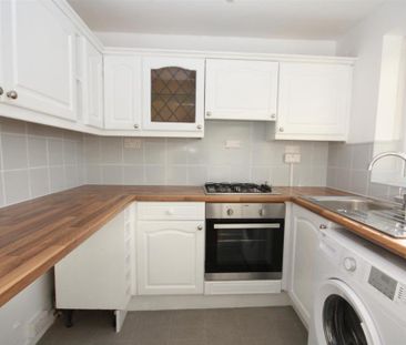 3 bedroom terraced house to rent - Photo 6
