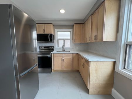 For Lease - 108 Grandville Avenue Unit# 4, Toronto, Ontario - Photo 4