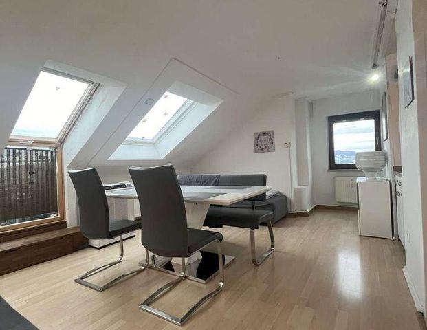 Möblierte 2-Zimmer DG-Wohnung am GP- Galgenberg -Die Lage machts, wohnen in exklusiver Nachbarschaft - Photo 1