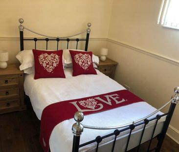 1 bedroom flat to rent - Photo 4