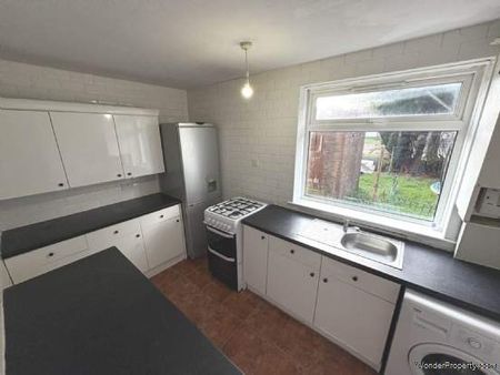 2 bedroom property to rent in Renfrew - Photo 3