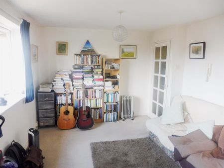 Balmoral Road, Watford - Photo 2