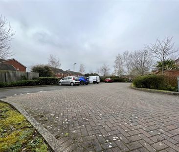 Hurstbourne Crescent, Wolverhampton, West Midlands, WV1 - Photo 5