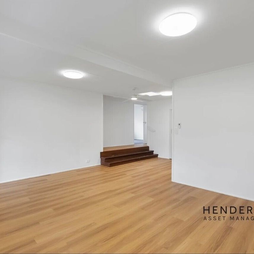 Rochedale South - Photo 1