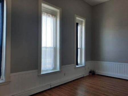 For Lease - 192 King Street Unit# 301, Prescott, Ontario - Photo 3