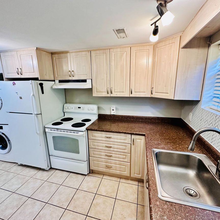 For Lease - 232 Aldercrest Road, Toronto, Ontario - Photo 1