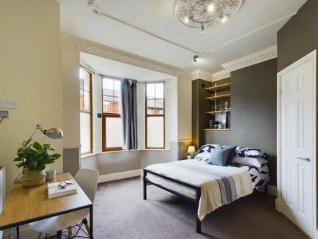 6 bedroom house to rent - Photo 3