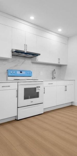 Cote St Luc 1 bed 1 bth Apartment for rent immediate occupancy - Photo 1