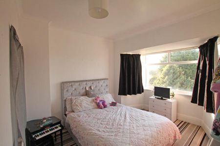 3 bedroom detached house to rent - Photo 4