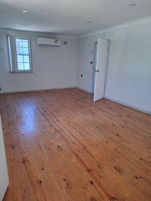 FOR LEASE - 3-BEDROOM HOME IN BLACKETT - Photo 1