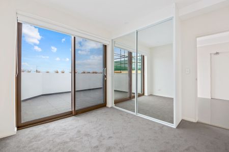 Two Bedroom Unit with Water Views - Photo 3