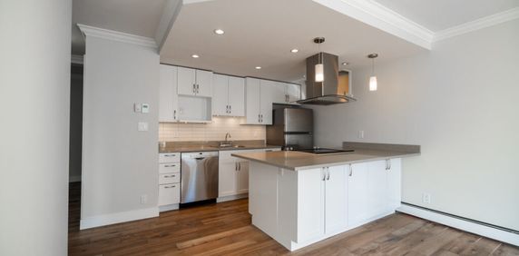 Bridgewater Apartments - Photo 2