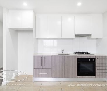 Luxury 1 Bedroom Apartment, Level 3 - Photo 3