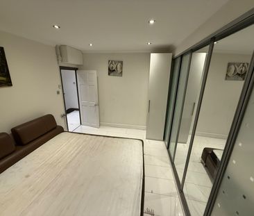 4 Bed Detached House, Harrow Road, HA9 - Photo 4
