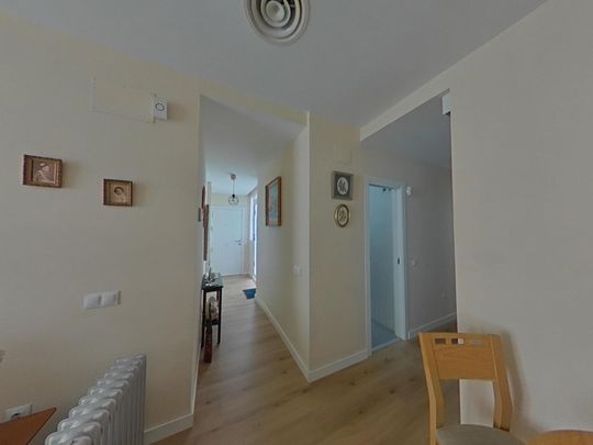 Piso de alquiler en Ensanche Centro - Puerto - Photo 1