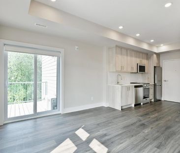 16 Champagne Avenue South - 203 - Photo 6