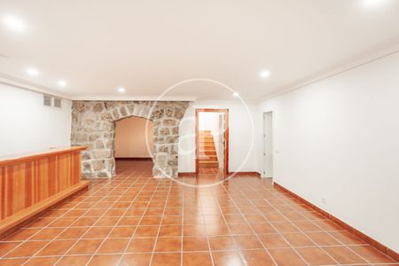 Flat for rent in Fuente del Fresno - Fresno Norte (San Sebastián de los Reyes) - Photo 2