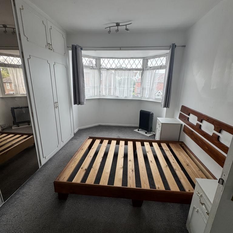 3 bedroom semi-detached house to rent - Photo 1