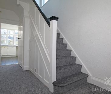 3 bedroom semi-detached house to rent - Photo 6