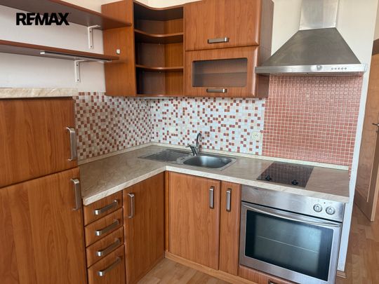 Pronájem bytu 1+kk a garsoniéry 44 m², Poděbradská, Praha - Photo 1