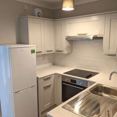 Eastern Road, Romford, RM1 - Photo 3