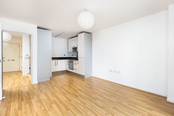 Thomas Frye Court, E15 - Photo 1