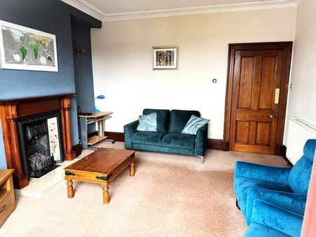 Flat 3, 12 Blenheim Place, AB25 2DY, Aberdeen - Photo 2