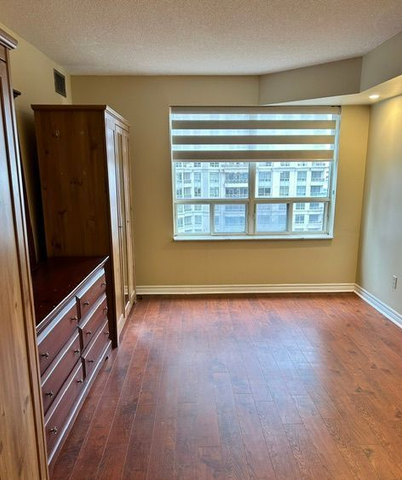 For Lease - 325 Webb Drive Unit# 808, Mississauga, Ontario - Photo 3