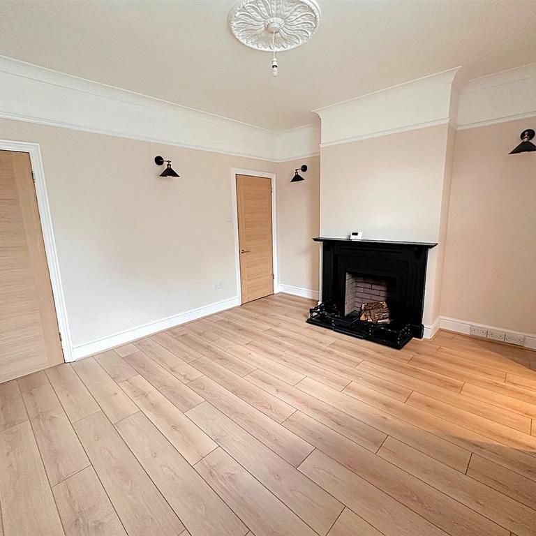 2 bedroom terraced house to rent - Photo 1