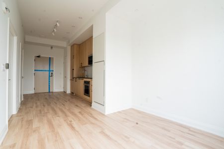 For Lease - 3250 Carding Mill Trail Unit# 505, Oakville, Ontario - Photo 2