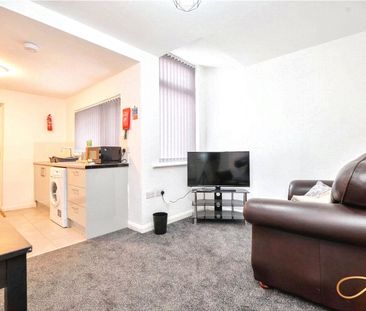 Room 3 - Photo 1