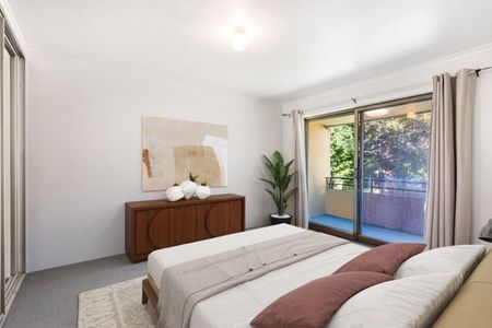 WELL APPOINTED TWO BEDROOM UNIT - Photo 3