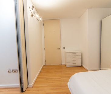 Room in a Shared Flat, Becquerel Court, SE10 - Photo 5