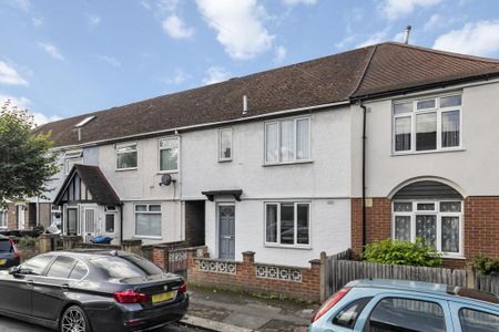 2 bedroom terraced house to rent - Photo 5