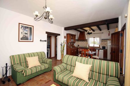 Villa for long term rental situated between Nerja and Frigiliana - Photo 4