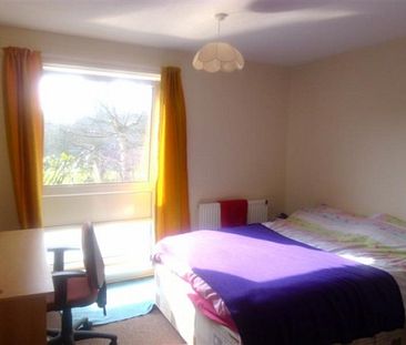 Student Accommodation Birmingham - Lovely Three Bed student house E... - Photo 3