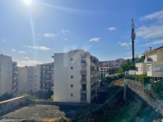 Apartamento T3 em Ilha da Madeira - Photo 1